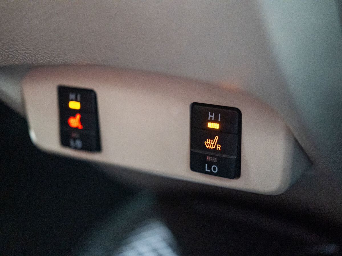 Toyota Sienta 2015 - фото автомобиля
