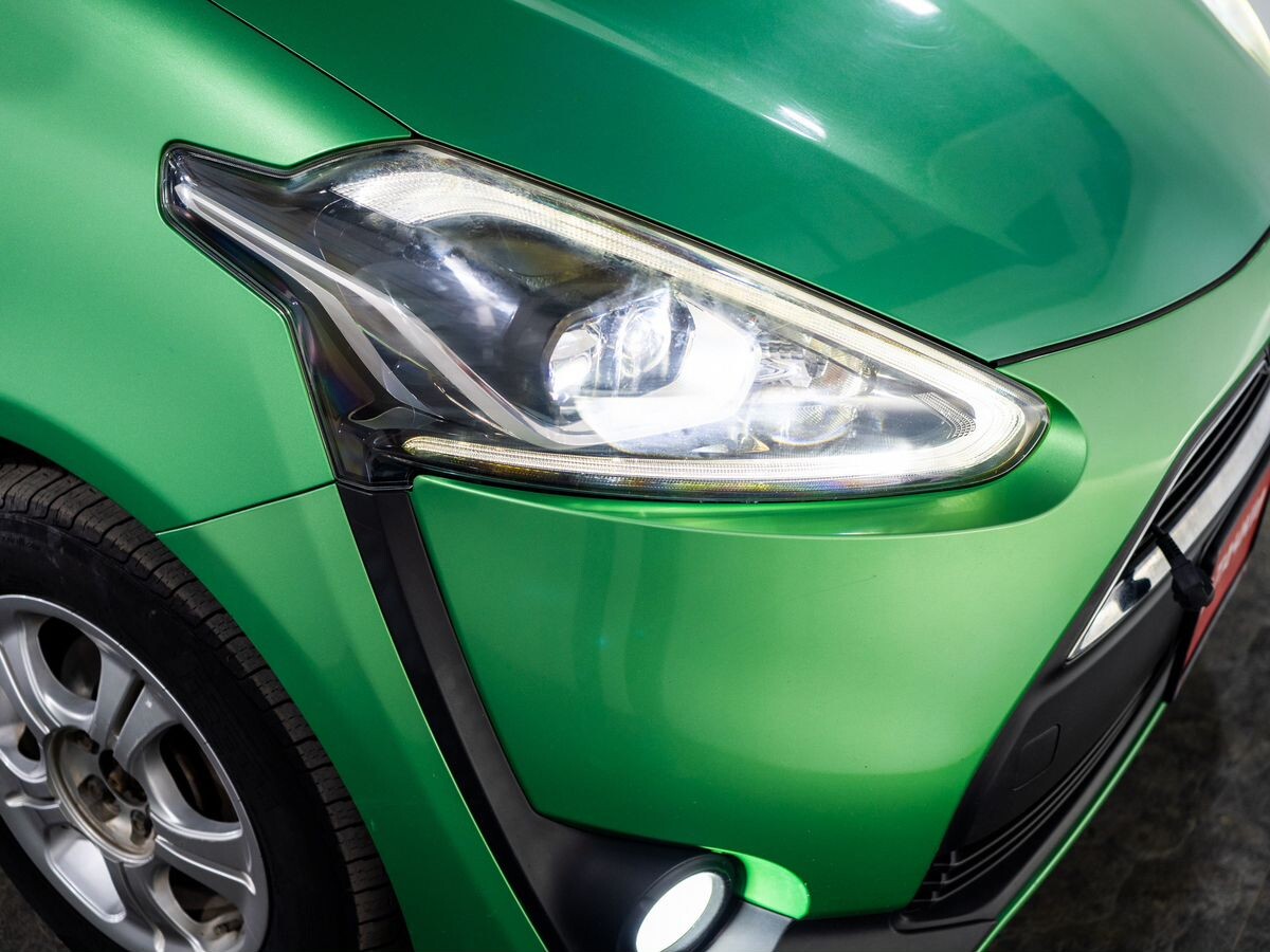 Toyota Sienta 2015 - фото автомобиля