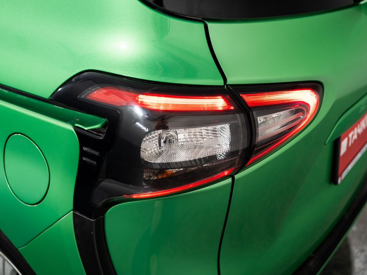 Toyota Sienta 2015 - фото автомобиля