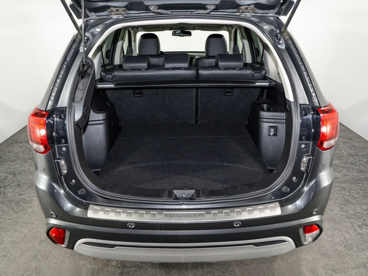 Mitsubishi Outlander 2019 - фото автомобиля