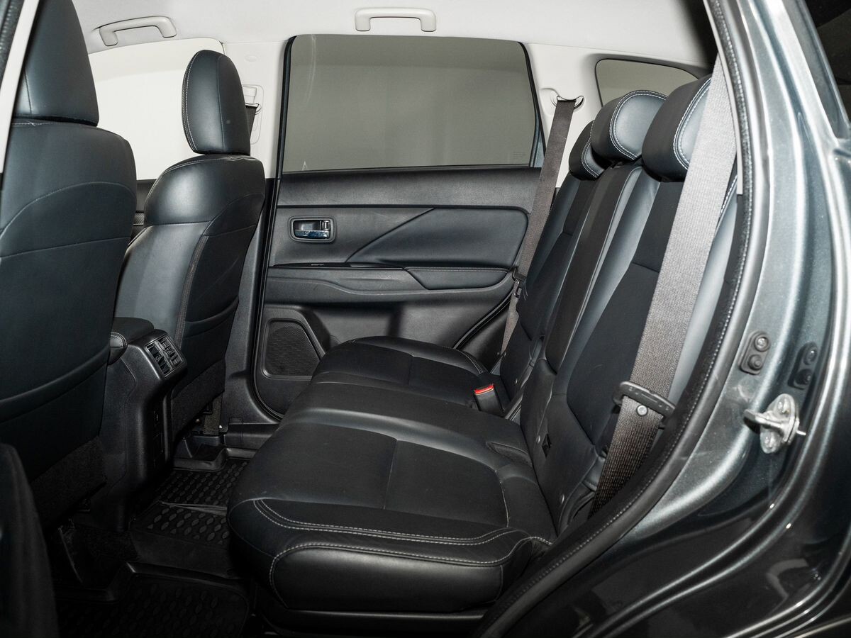 Mitsubishi Outlander 2019 - фото автомобиля
