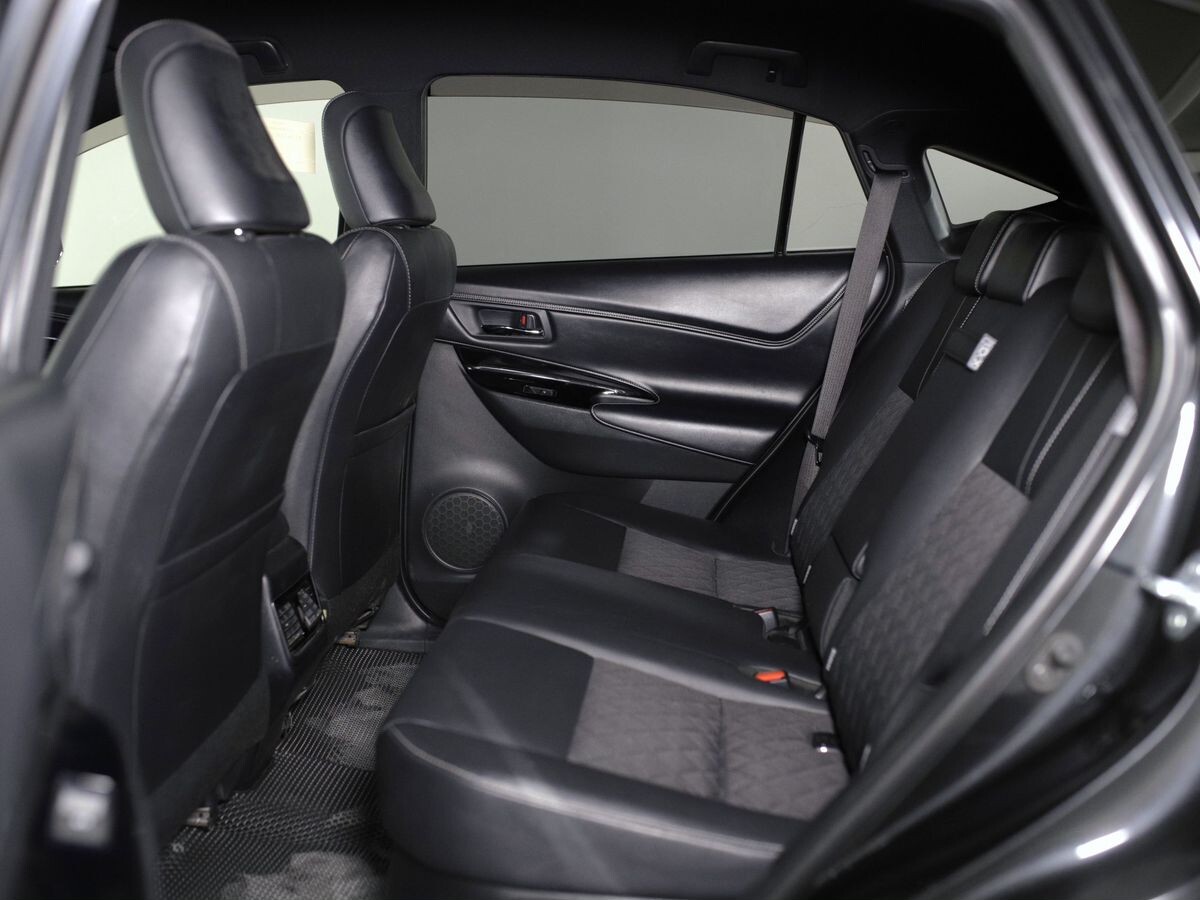 Toyota Harrier 2020 - фото автомобиля
