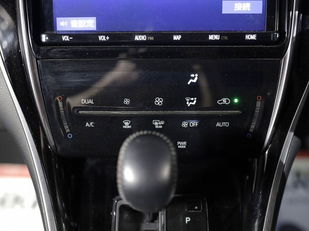 Toyota Harrier 2020 - фото автомобиля