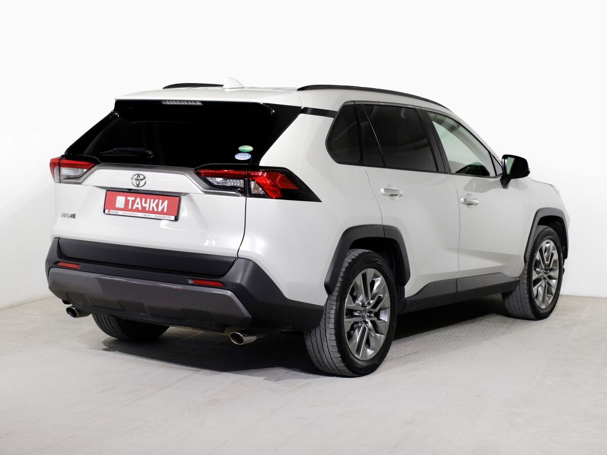 Toyota RAV4 2019 - фото автомобиля