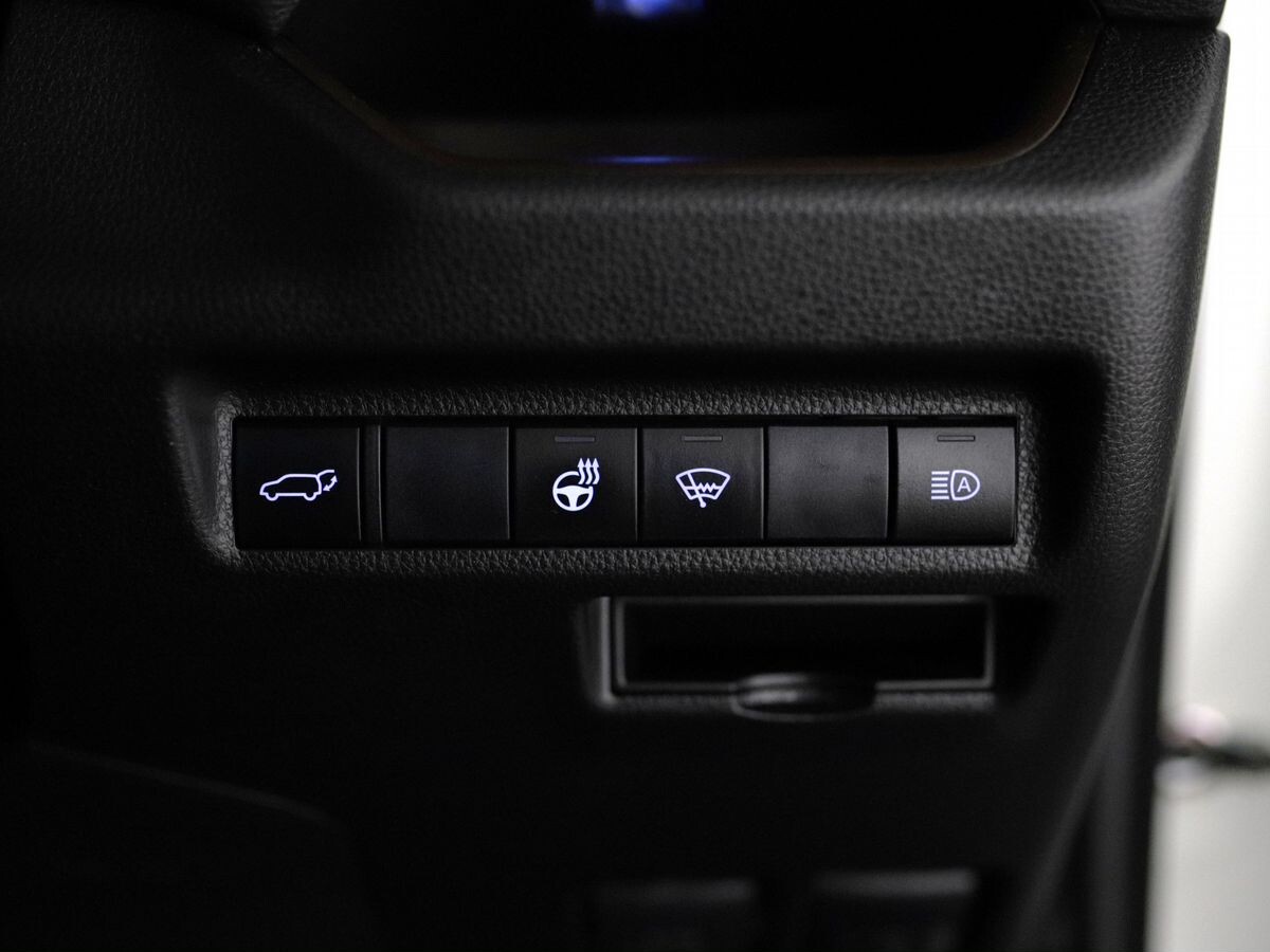 Toyota RAV4 2019 - фото автомобиля