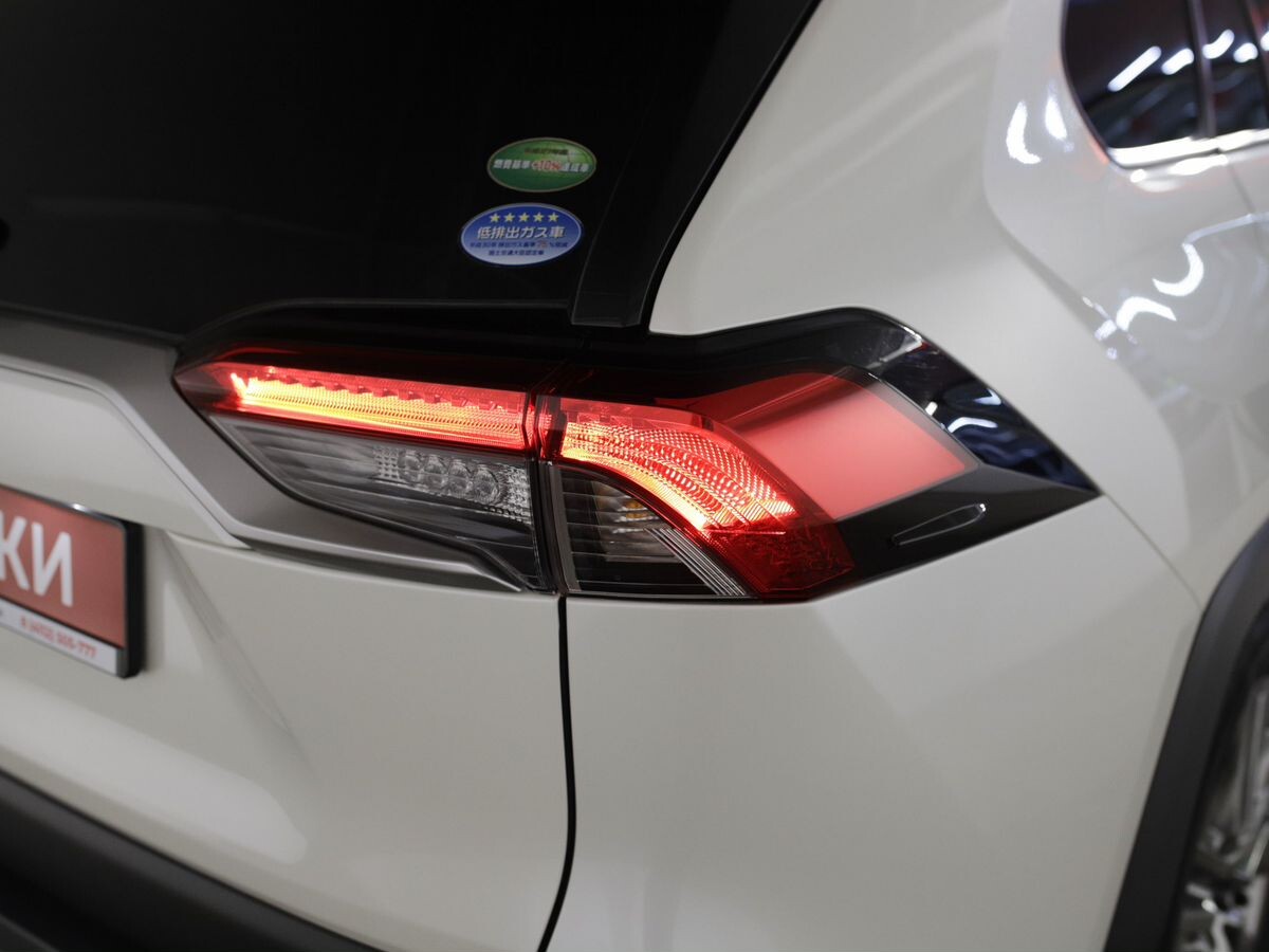 Toyota RAV4 2019 - фото автомобиля