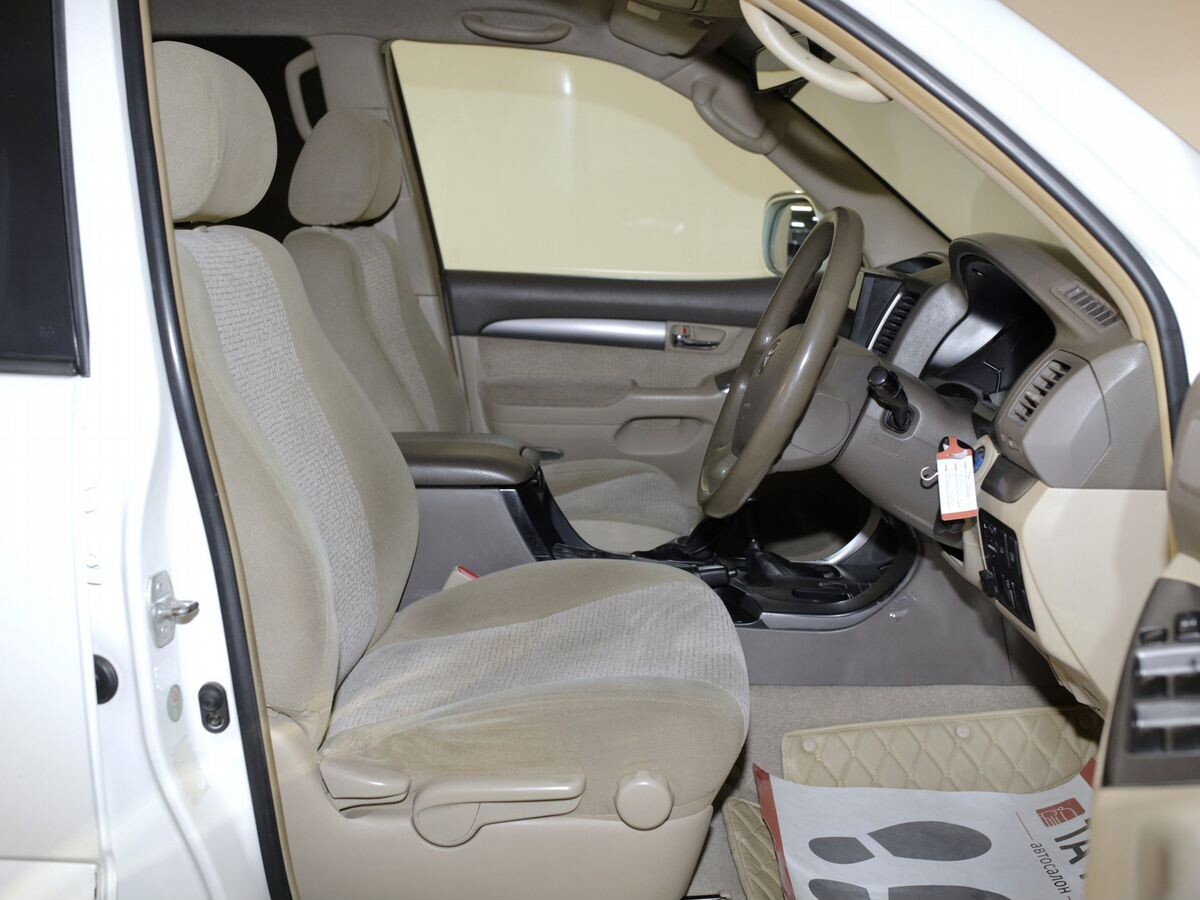Toyota Land Cruiser Prado 2002 - фото автомобиля