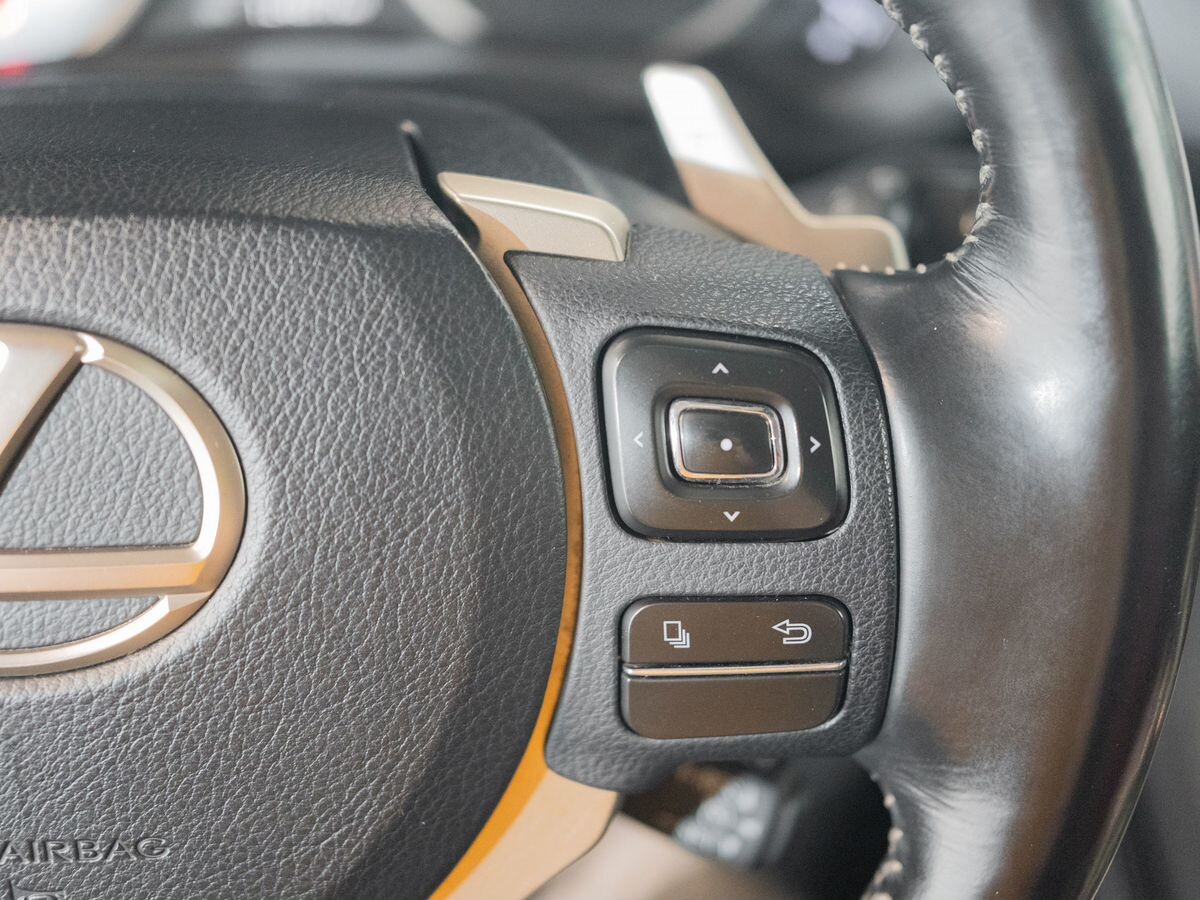 Lexus NX200 2017 - фото автомобиля