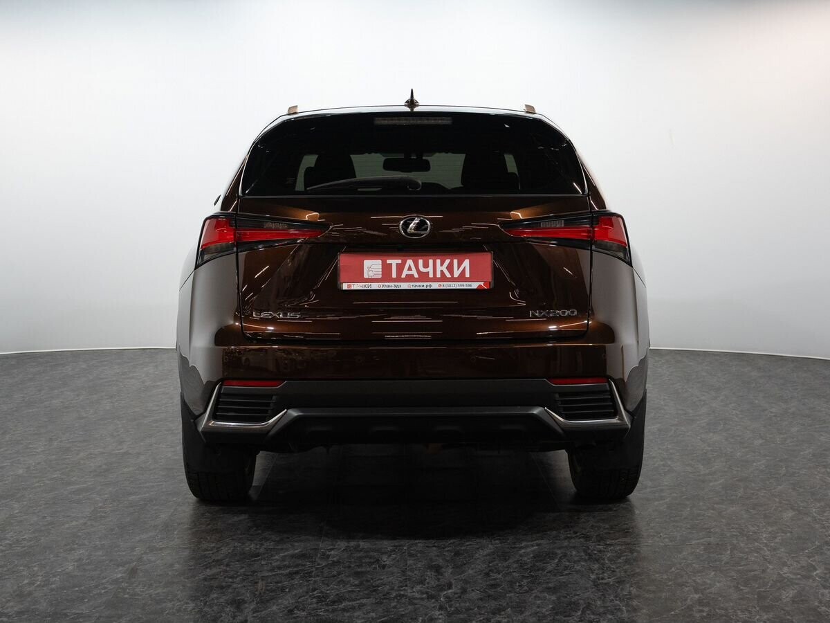 Lexus NX200 2017 - фото автомобиля