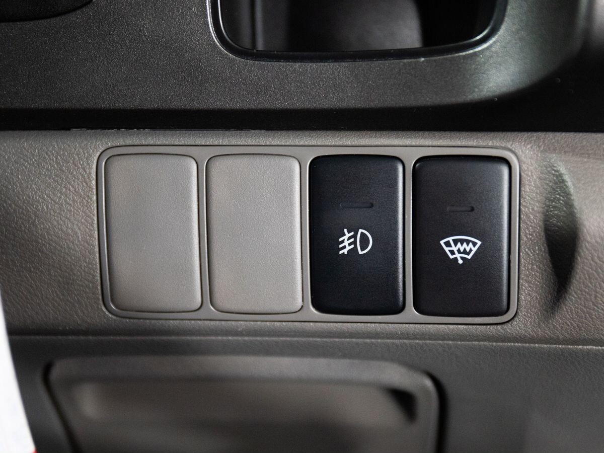 Honda Stream 2011 - фото автомобиля