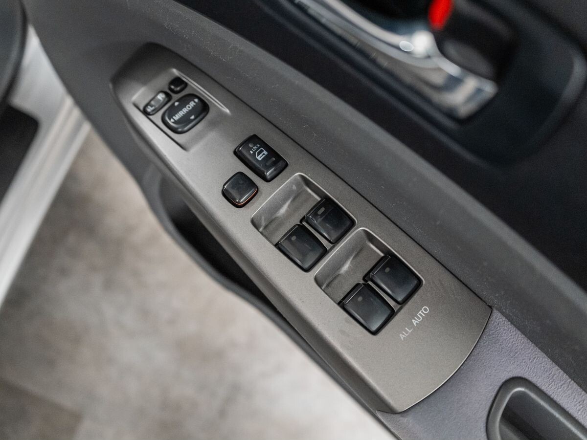 Toyota Prius 2009 - фото автомобиля