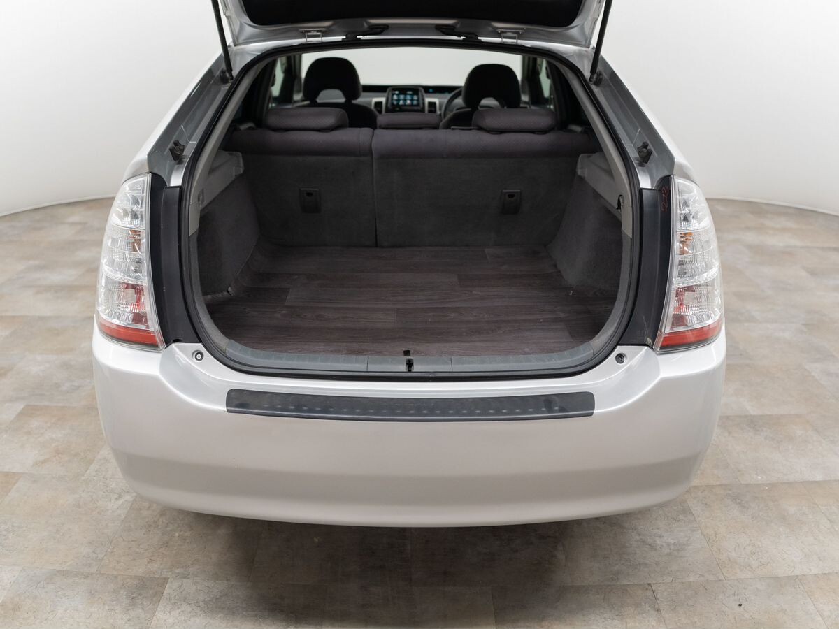 Toyota Prius 2009 - фото автомобиля