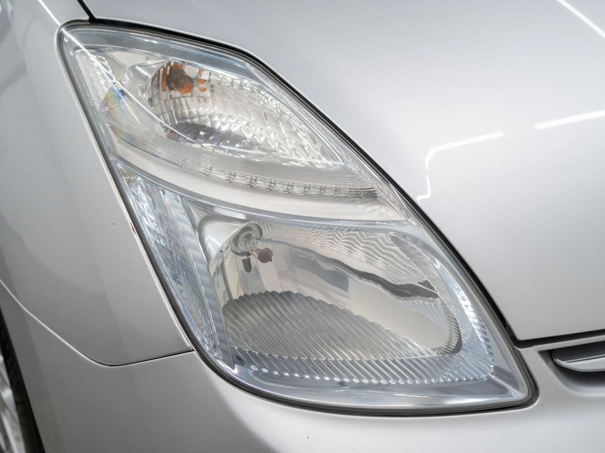 Toyota Prius 2009 - фото автомобиля