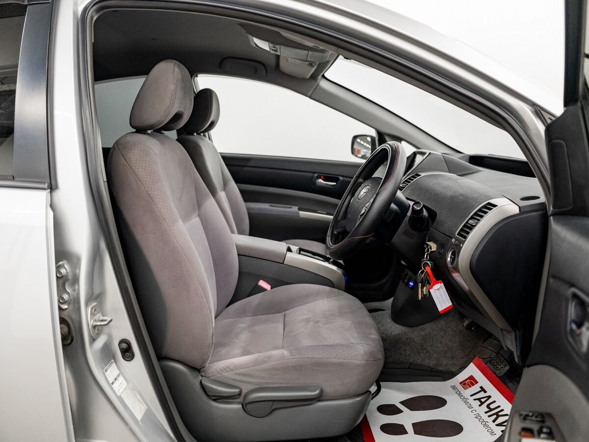 Toyota Prius 2009 - фото автомобиля
