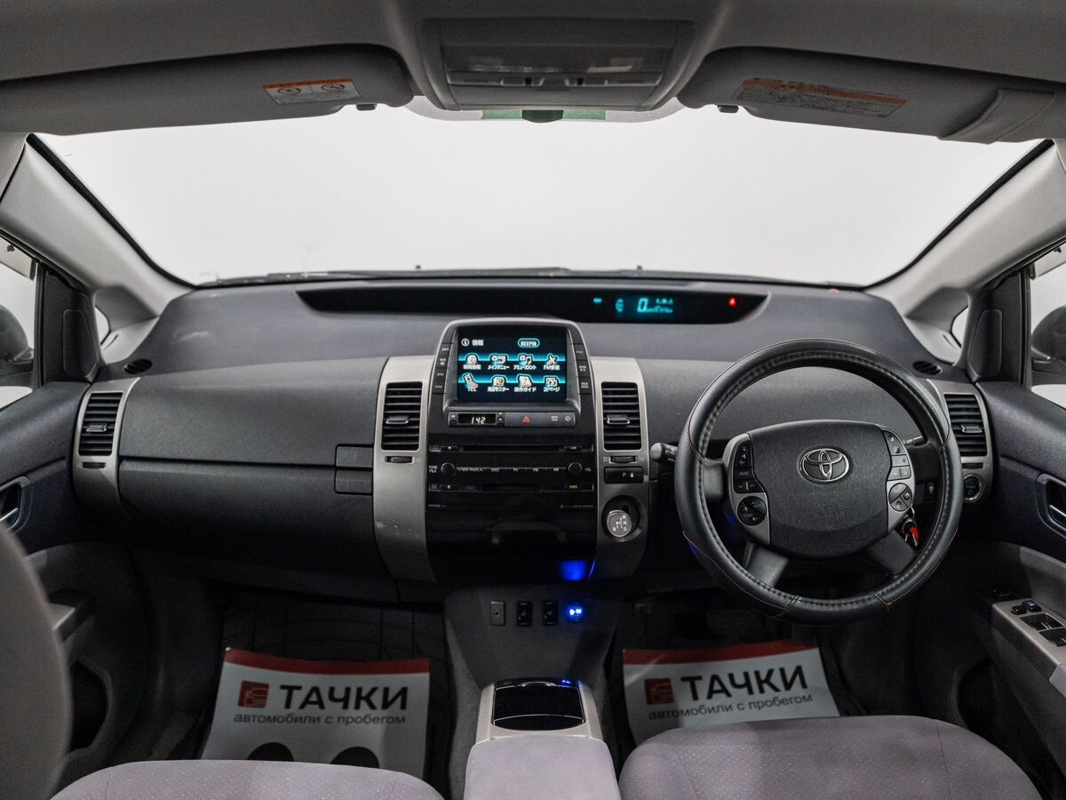 Toyota Prius 2009 - фото автомобиля