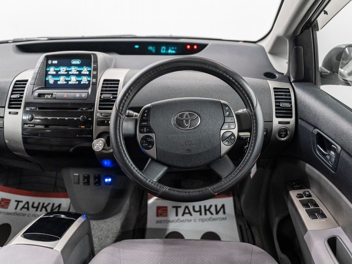 Toyota Prius 2009 - фото автомобиля