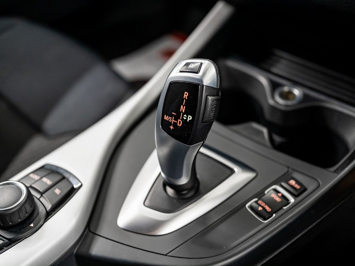 BMW 1-Series 2013 - фото автомобиля