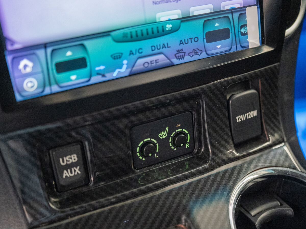 Toyota Highlander 2012 - фото автомобиля