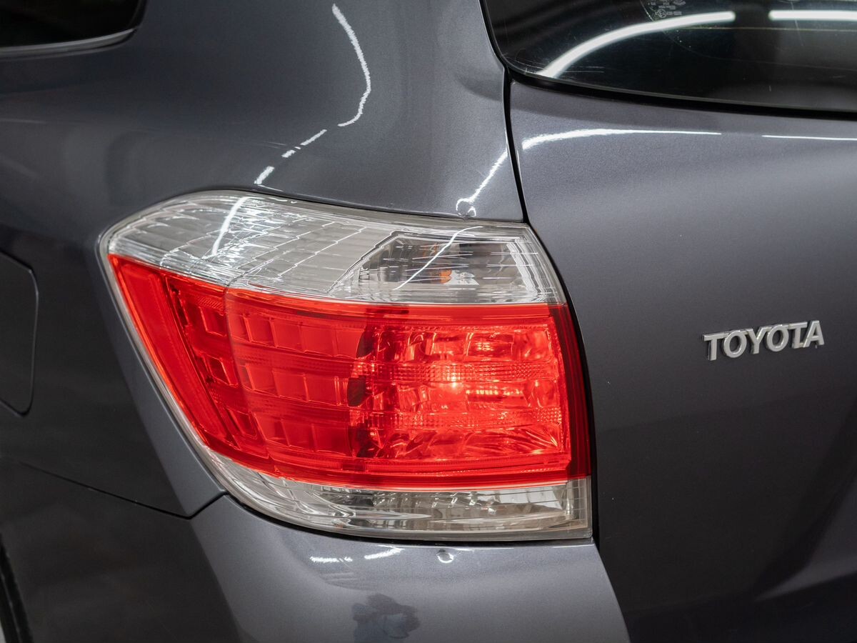 Toyota Highlander 2012 - фото автомобиля