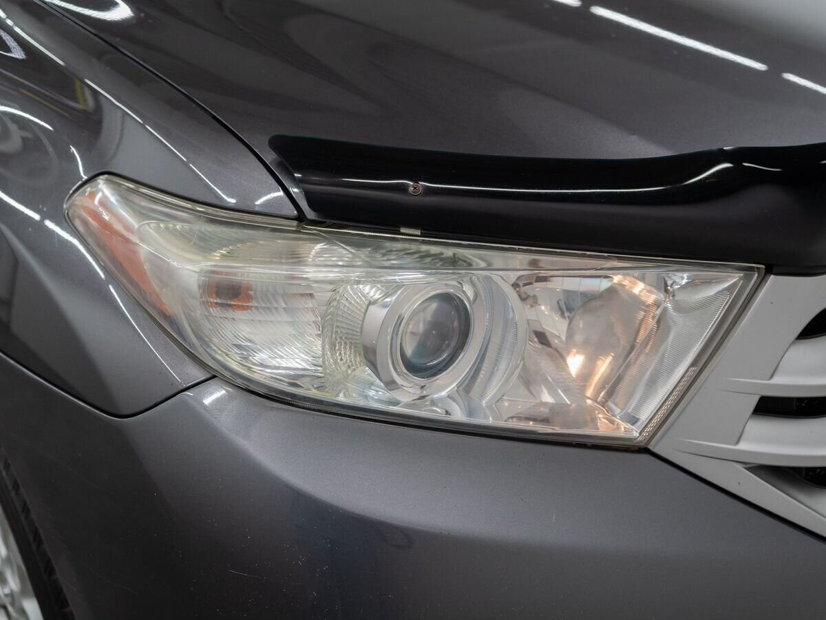 Toyota Highlander 2012 - фото автомобиля