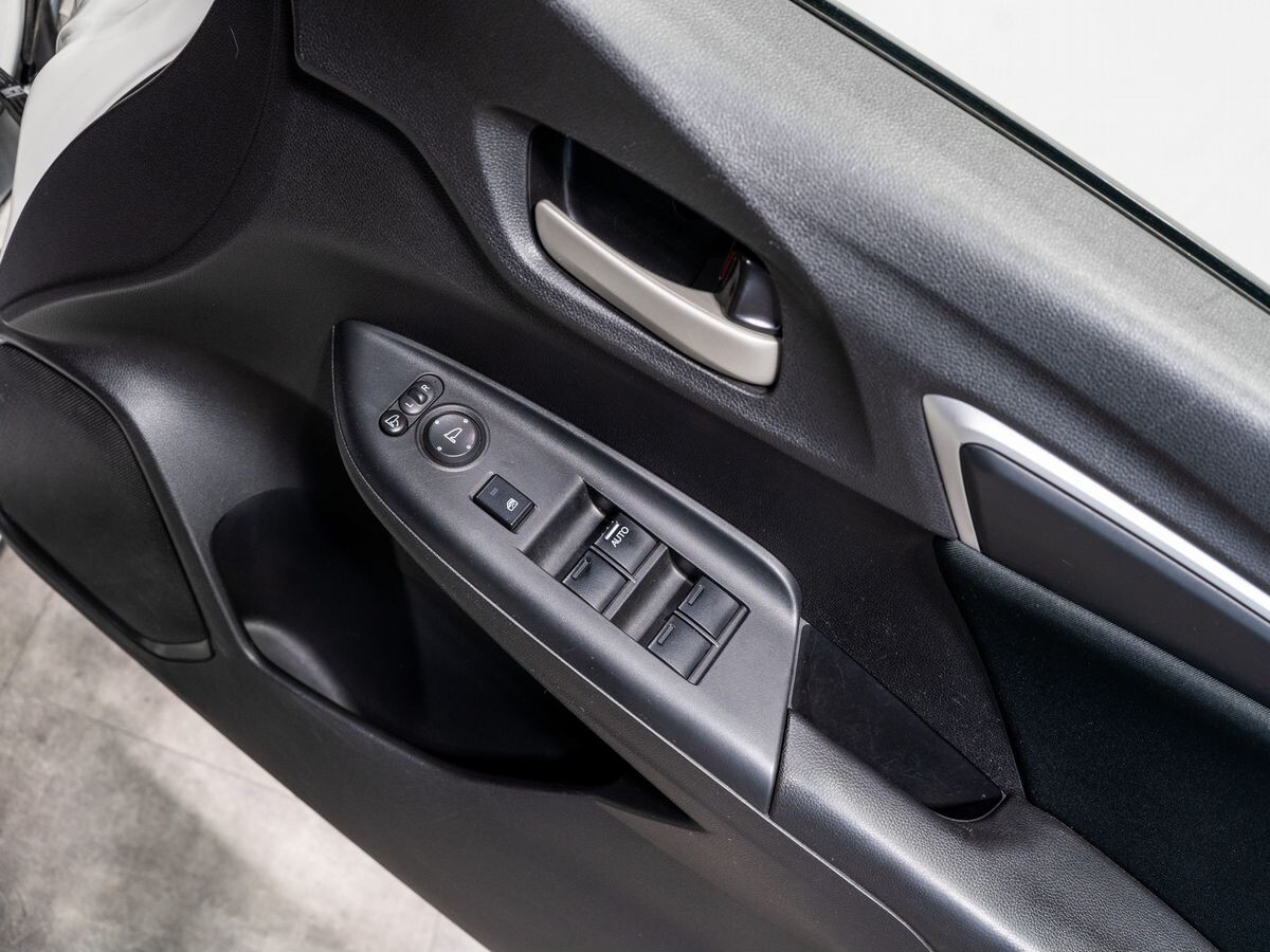 Honda Fit 2016 - фото автомобиля