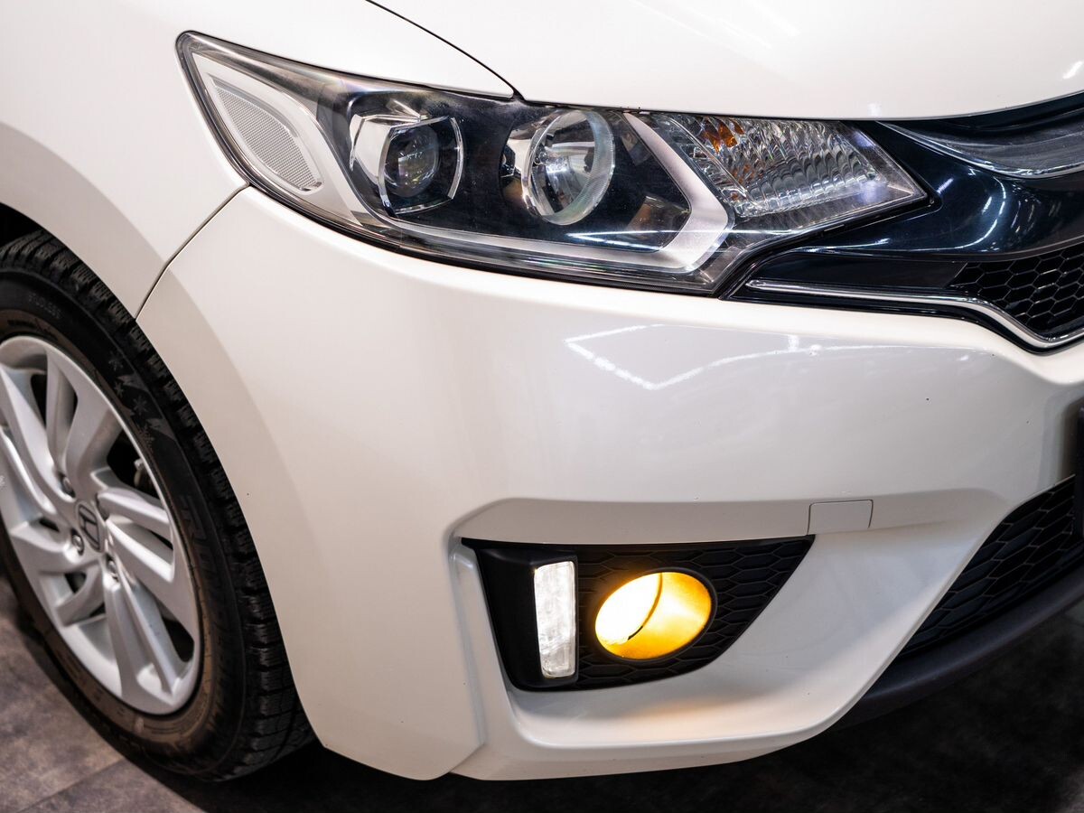 Honda Fit 2016 - фото автомобиля