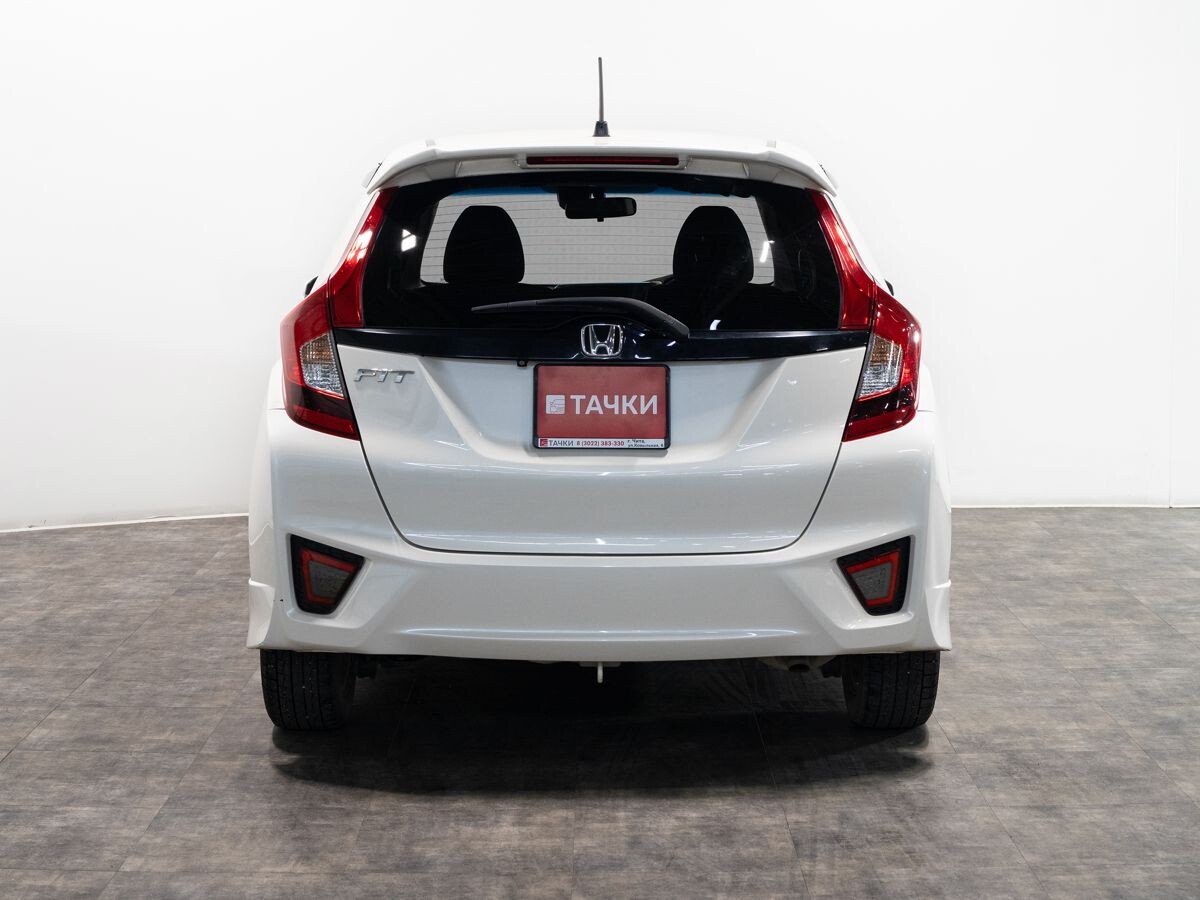 Honda Fit 2016 - фото автомобиля