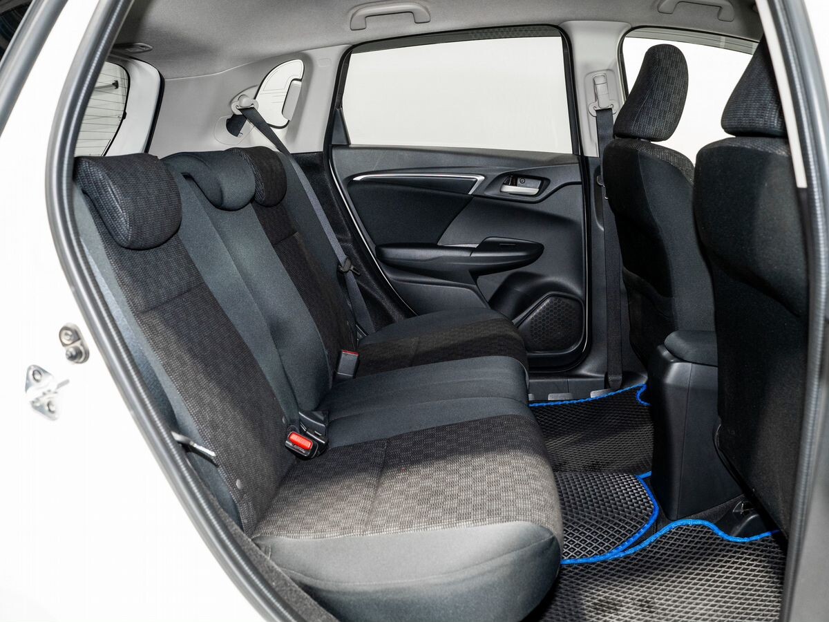 Honda Fit 2016 - фото автомобиля