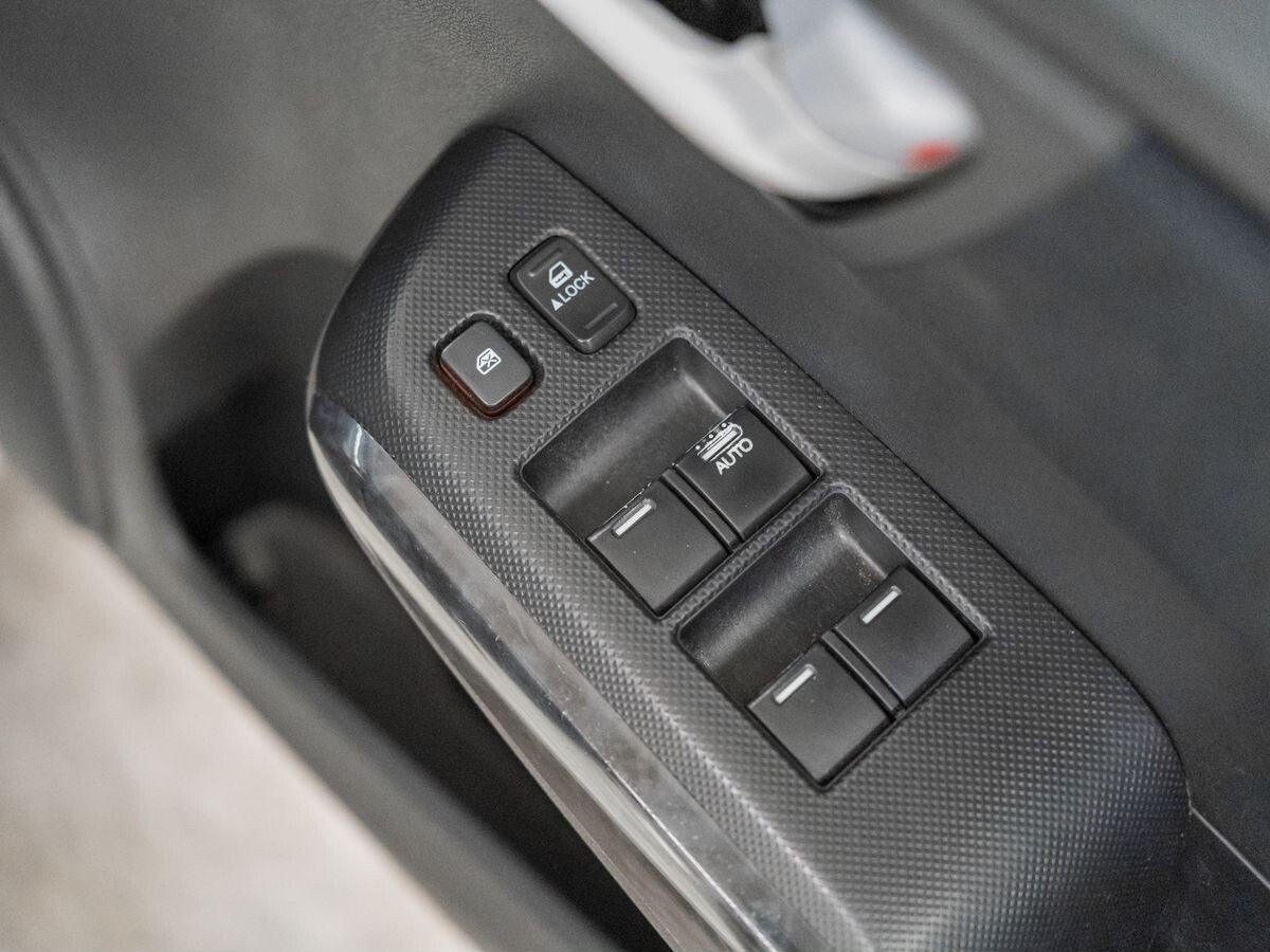 Honda Insight 2012 - фото автомобиля