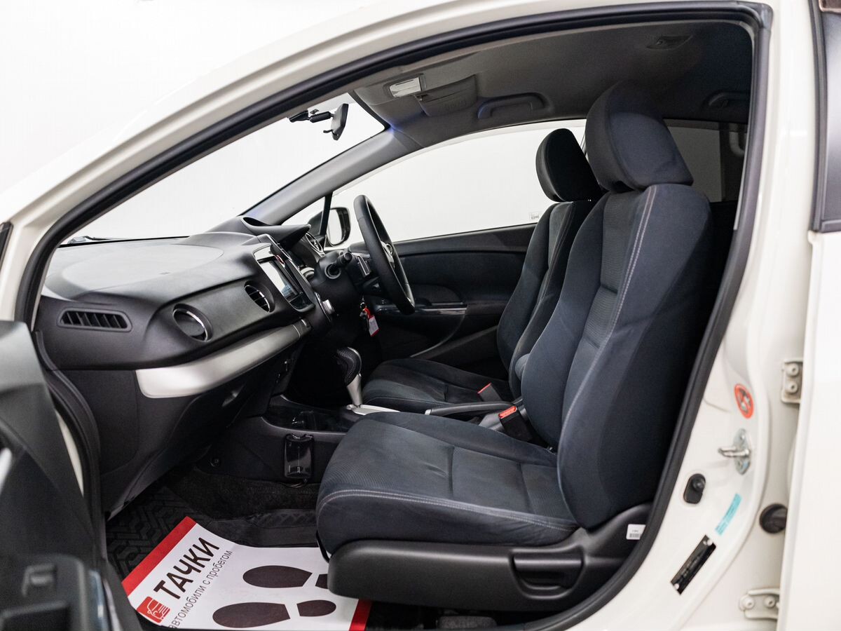 Honda Insight 2012 - фото автомобиля