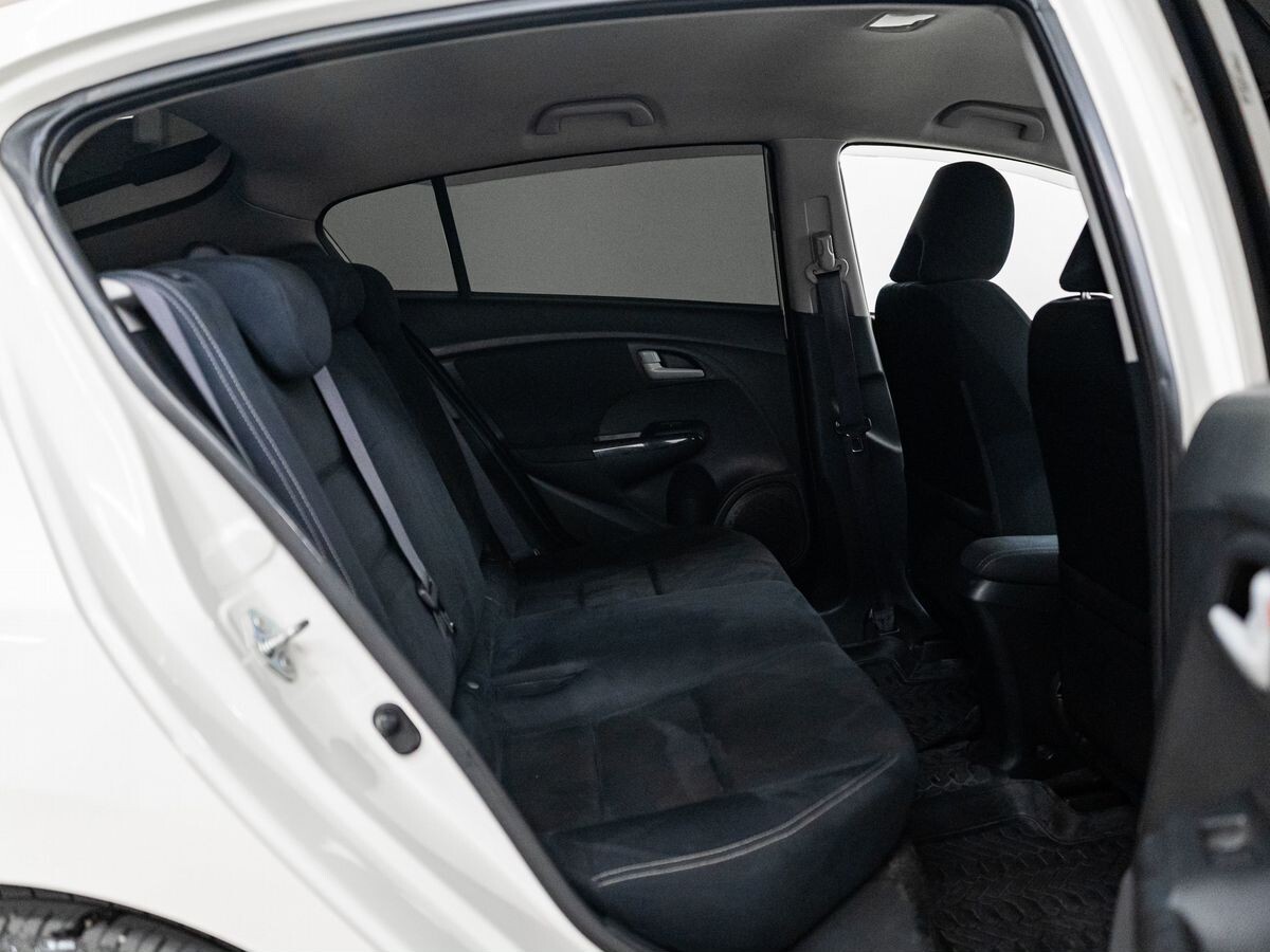 Honda Insight 2012 - фото автомобиля