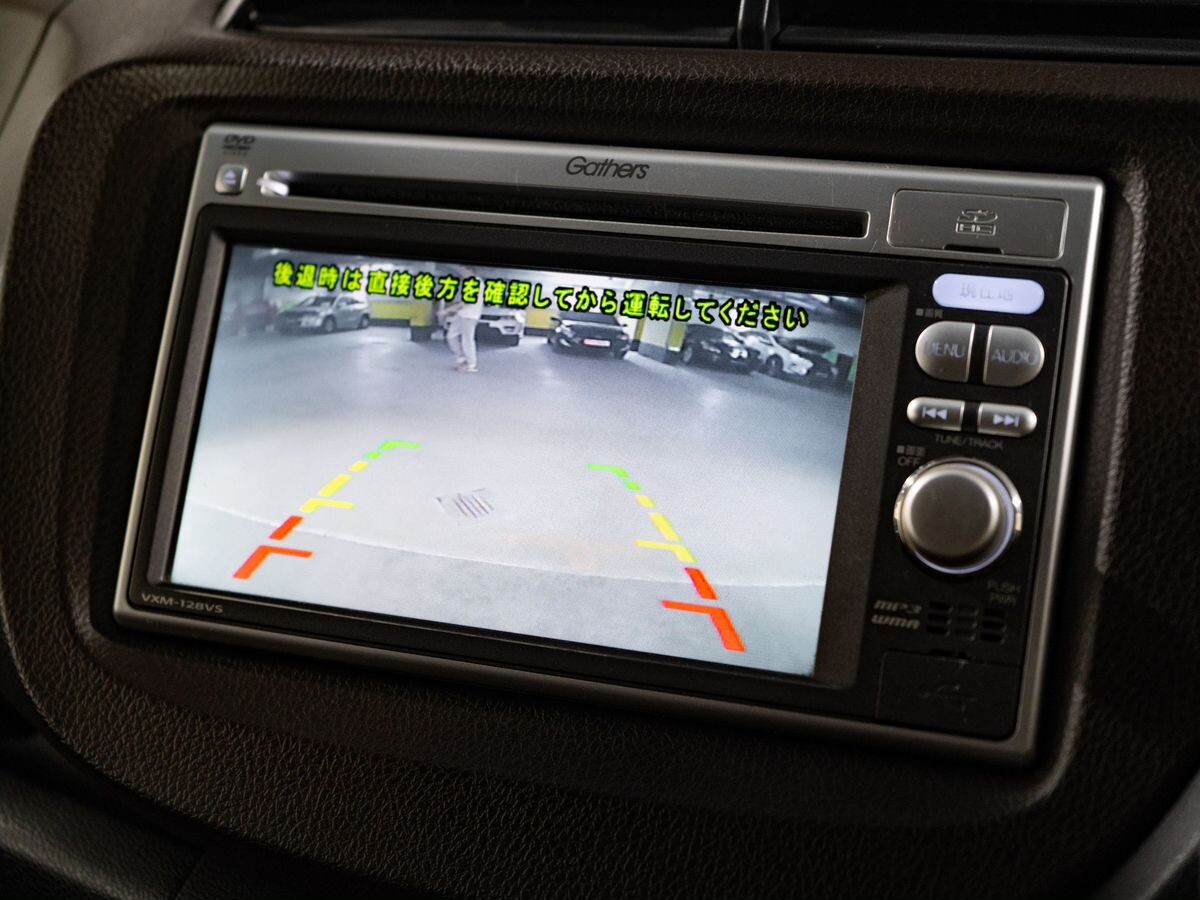Honda Fit Shuttle 2012 - фото автомобиля
