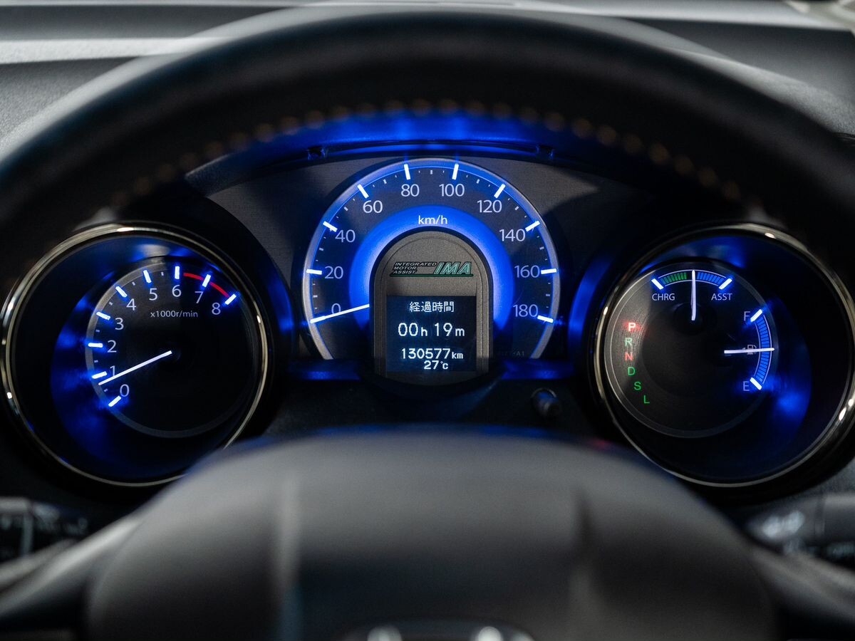 Honda Fit Shuttle 2012 - фото автомобиля