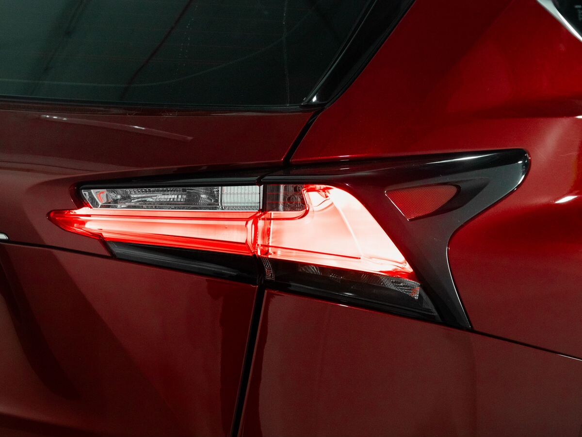Lexus NX200 2015 - фото автомобиля