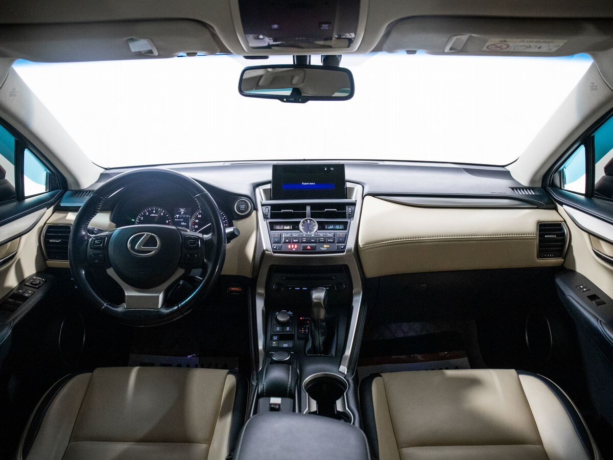 Lexus NX200 2015 - фото автомобиля
