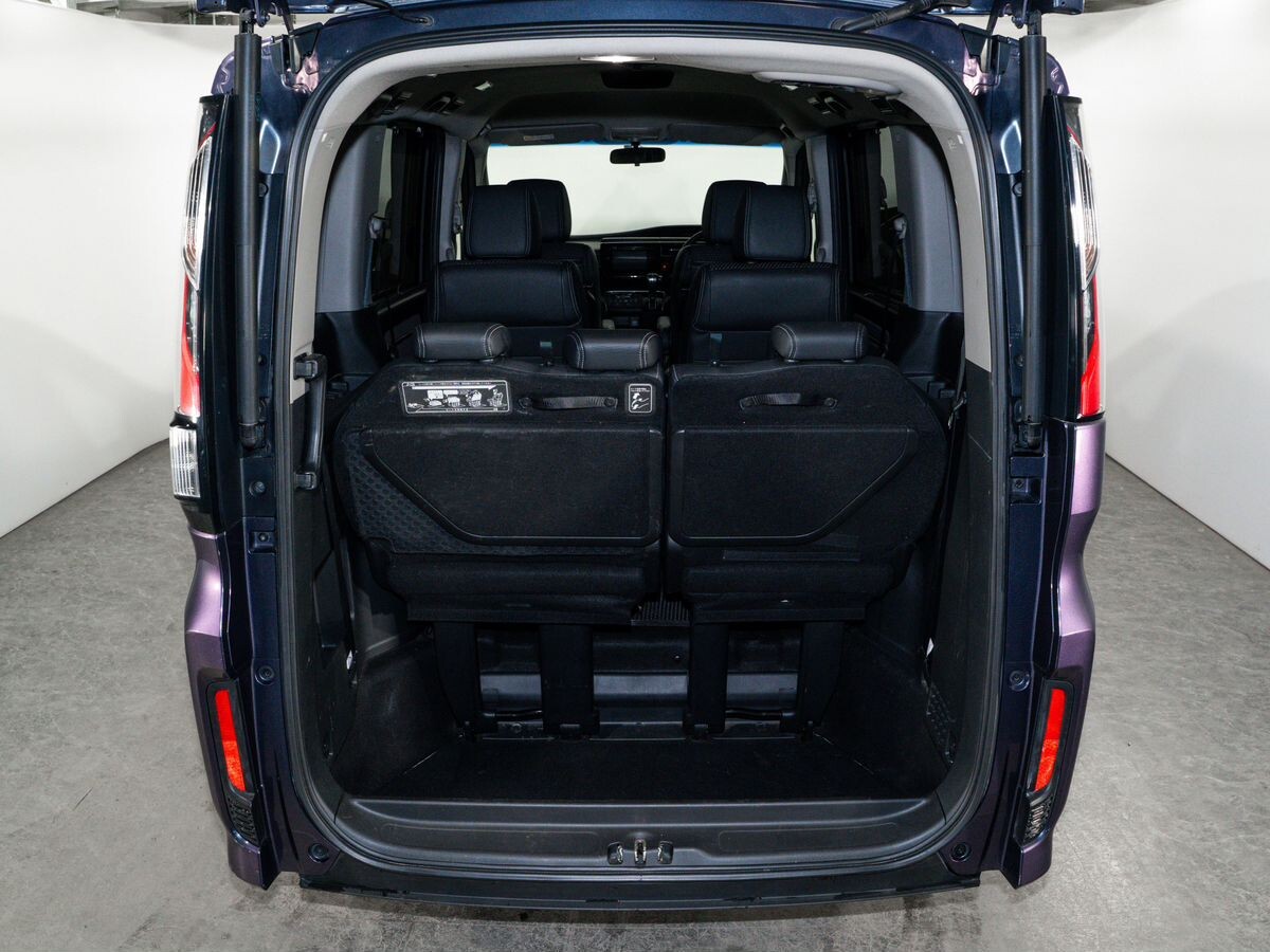 Honda Stepwgn 2015 - фото автомобиля