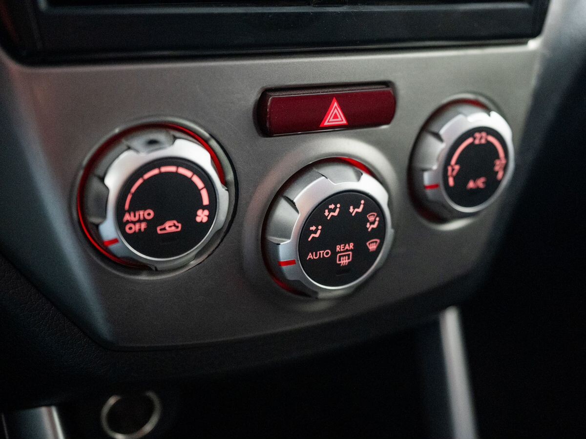 Subaru Forester 2008 - фото автомобиля