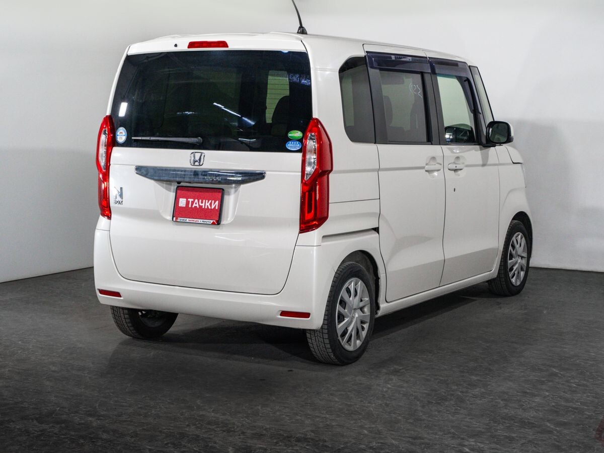 Honda N-BOX 2018 - фото автомобиля