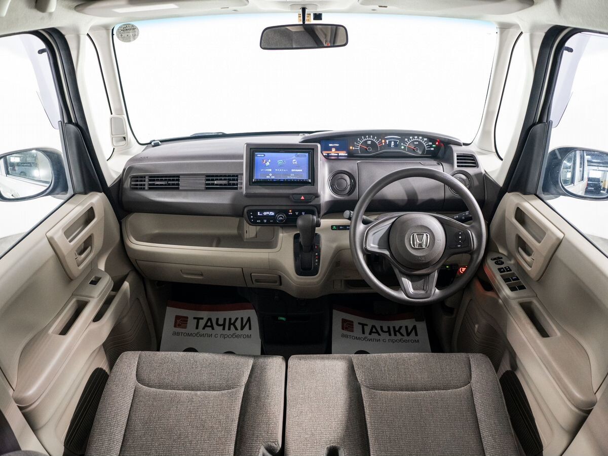Honda N-BOX 2018 - фото автомобиля
