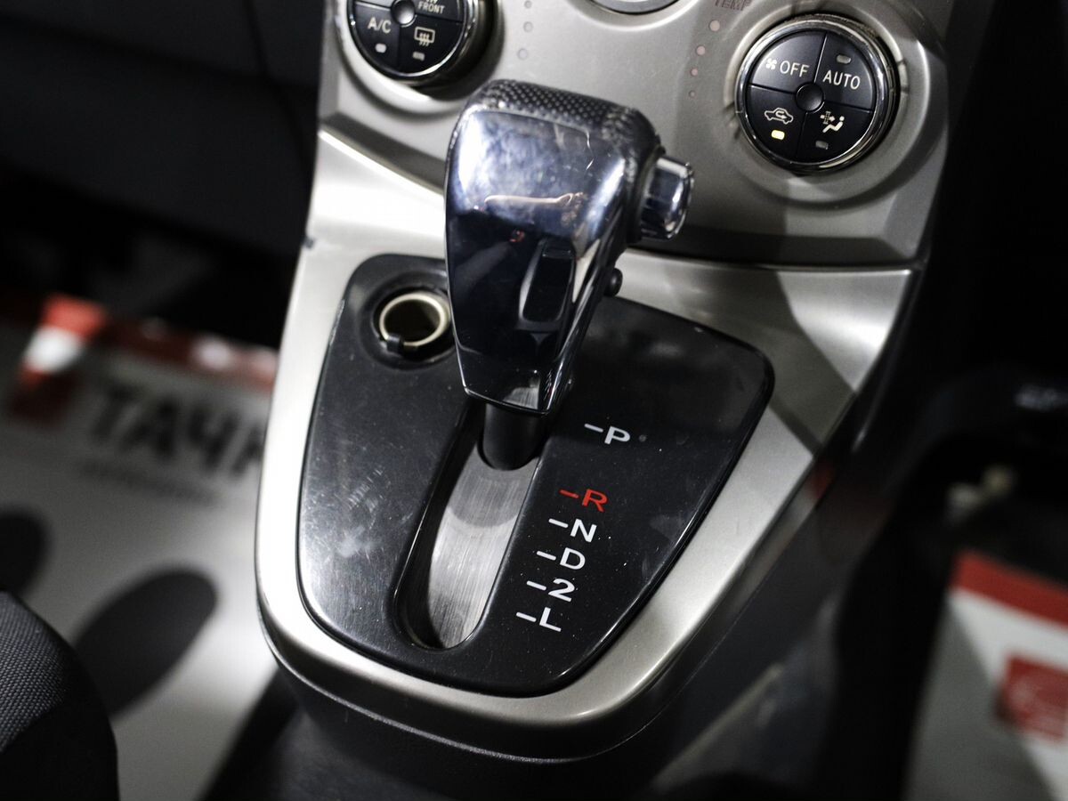 Toyota Rush 2009 - фото автомобиля