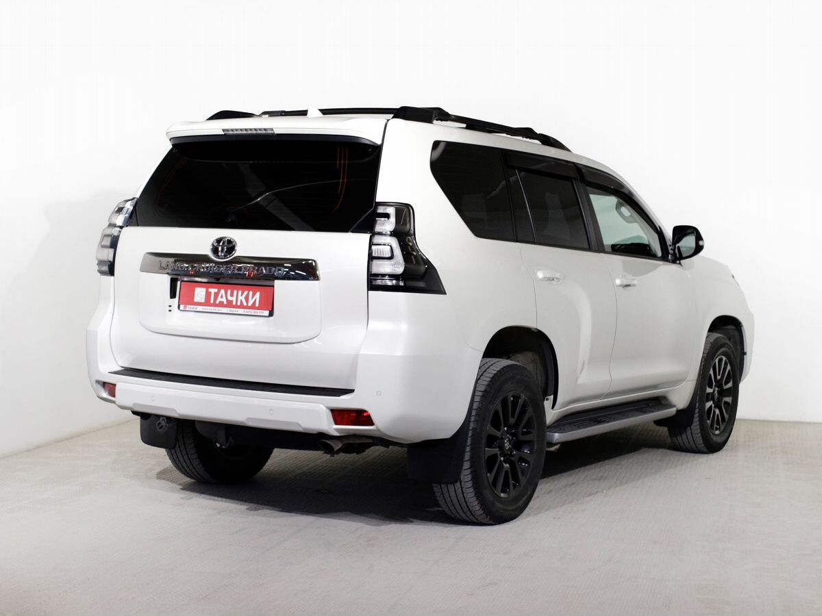 Toyota Land Cruiser Prado 2021 - фото автомобиля