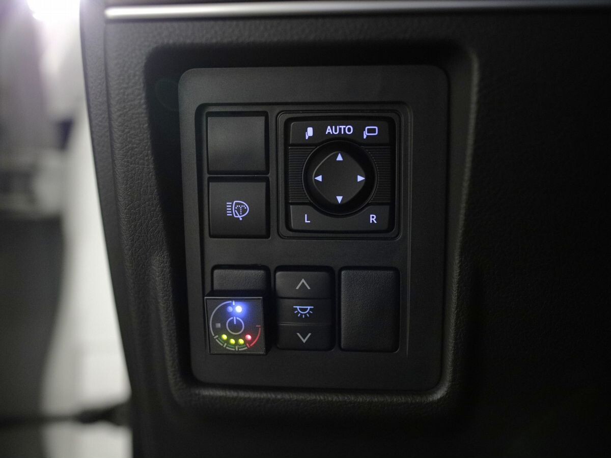 Toyota Land Cruiser Prado 2021 - фото автомобиля