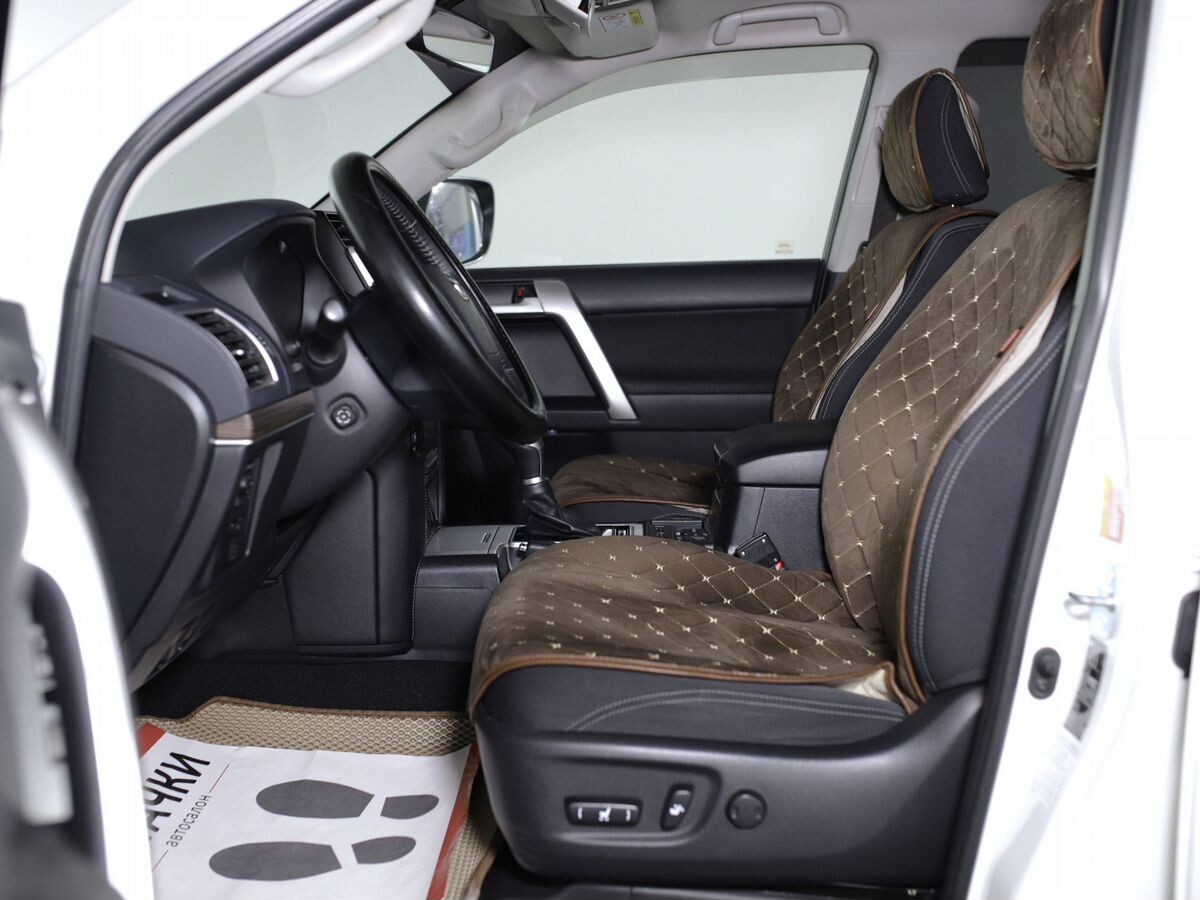 Toyota Land Cruiser Prado 2021 - фото автомобиля