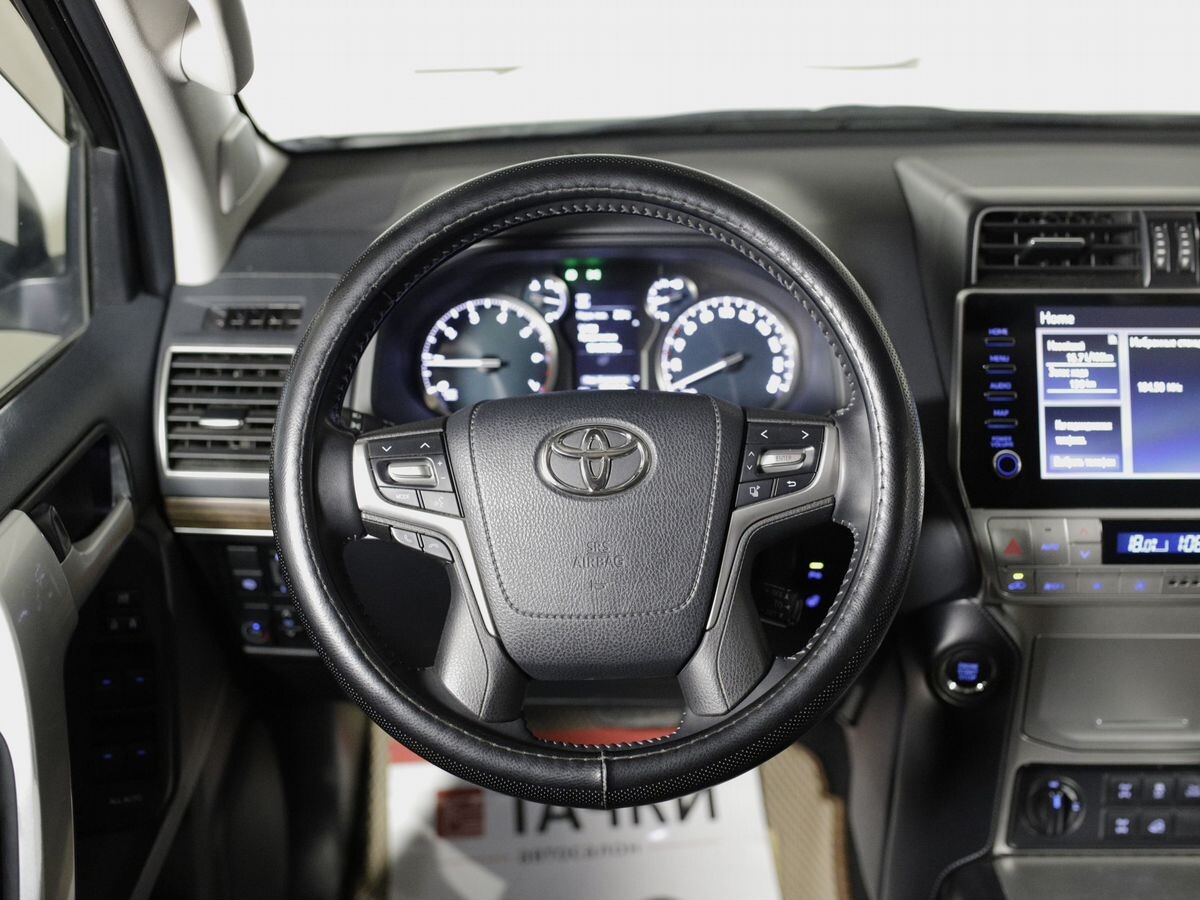 Toyota Land Cruiser Prado 2021 - фото автомобиля