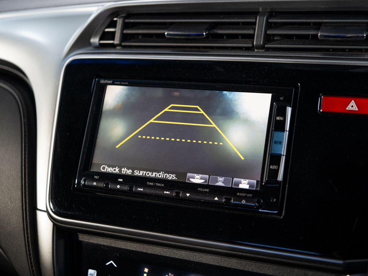 Honda Grace 2014 - фото автомобиля