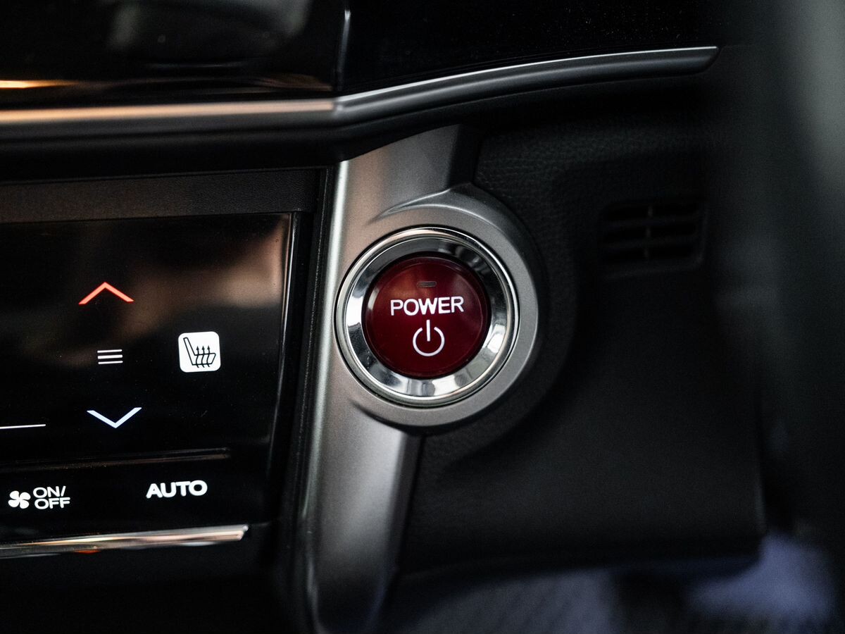 Honda Grace 2014 - фото автомобиля