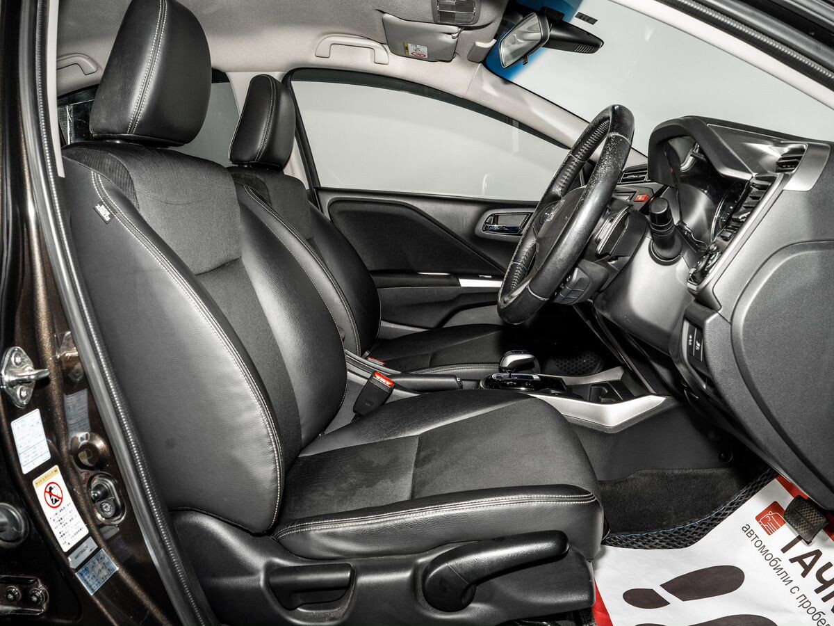 Honda Grace 2014 - фото автомобиля