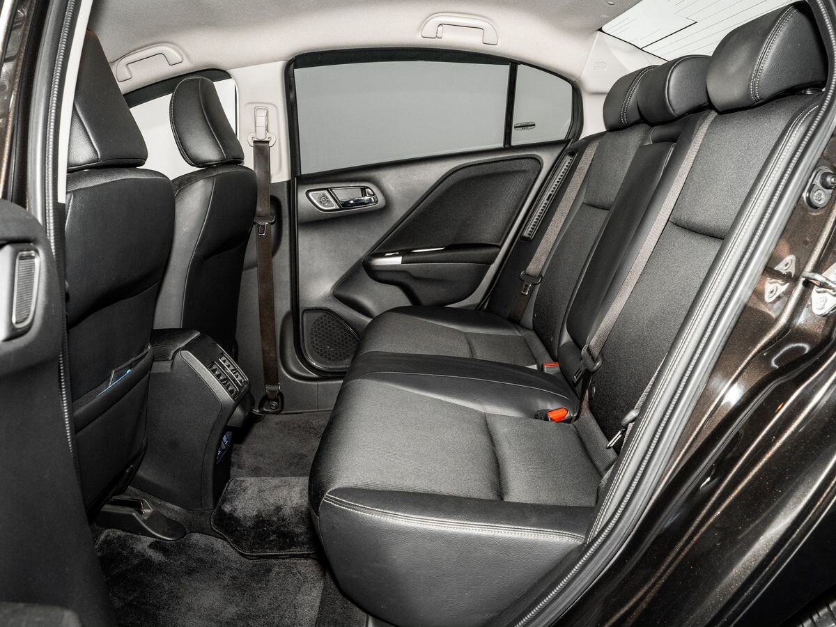 Honda Grace 2014 - фото автомобиля