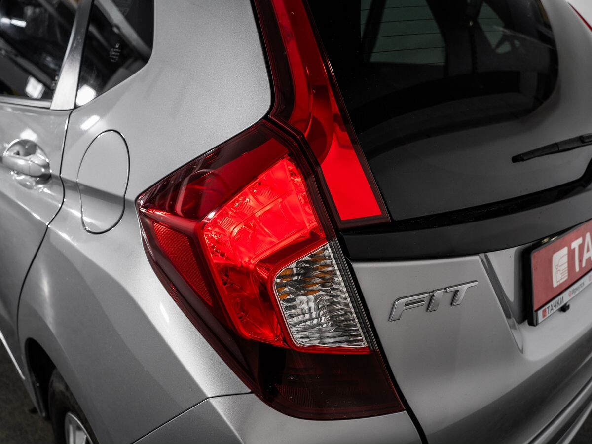 Honda Fit 2016 - фото автомобиля