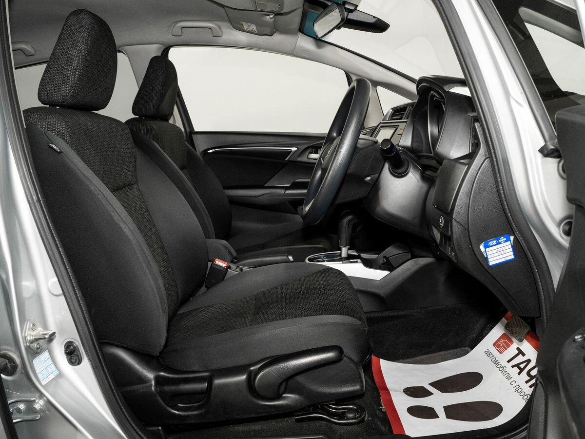 Honda Fit 2016 - фото автомобиля